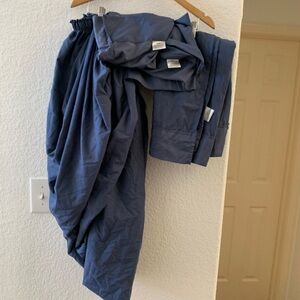 4 piece gently used Serta twin sheet sets